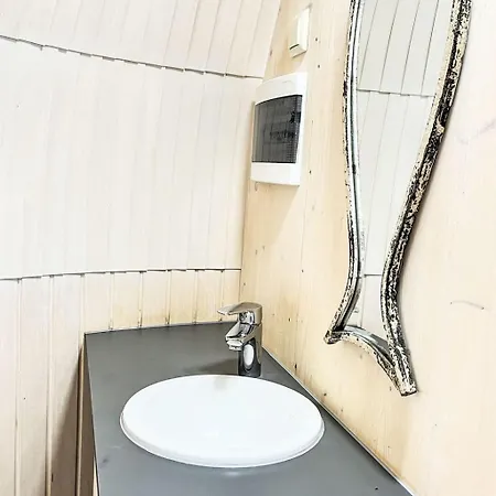 Tiny Haus Vierseenblick Nummer 2 By Interhome Сasa de vacaciones